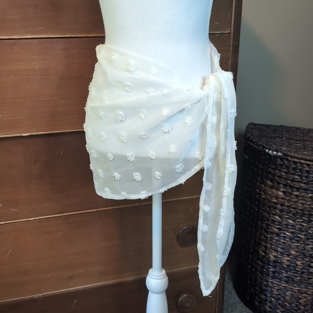 Sarong Coverups Short White Chenille Bubbles XL - Picture 3 of 12